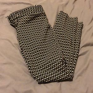 Columnist dress pants 00R black and white